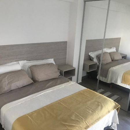 Espacio Chacabuco Apartment โกโมโดโร รีวาดาเวีย ภายนอก รูปภาพ