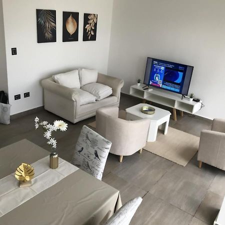 Espacio Chacabuco Apartment โกโมโดโร รีวาดาเวีย ภายนอก รูปภาพ
