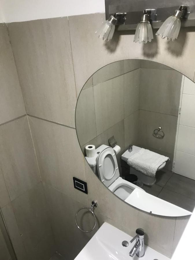 Espacio Chacabuco Apartment โกโมโดโร รีวาดาเวีย ภายนอก รูปภาพ